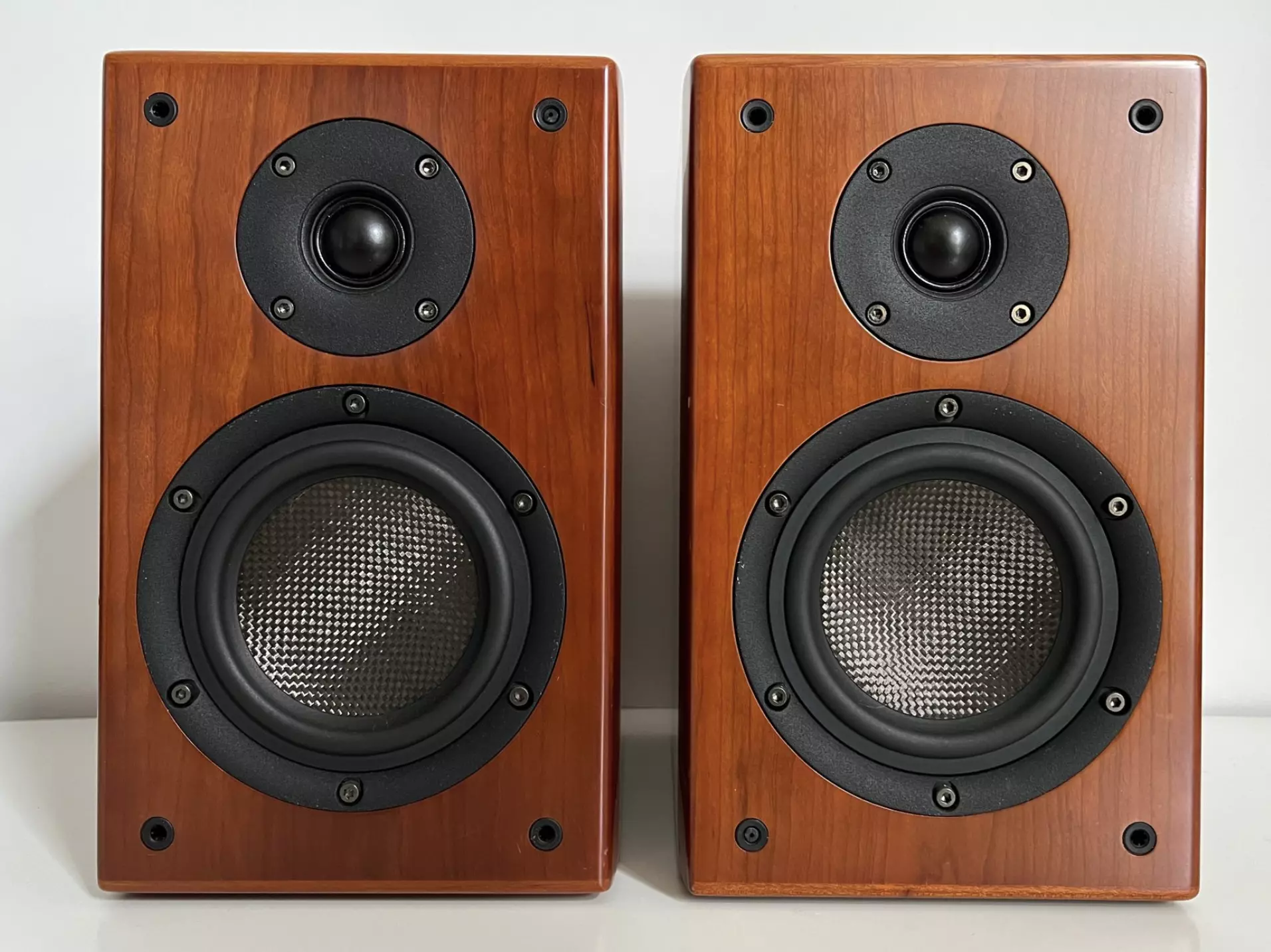 Rediscover the Golden Age of Sound: Timeless High-Fidelity Audio